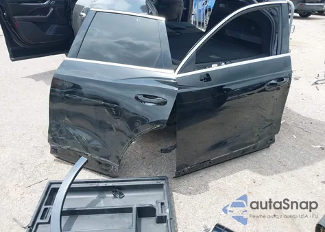 2017 Maserati Levante z USA, uszkodzony, nr VIN ZN661XUA0HX212398